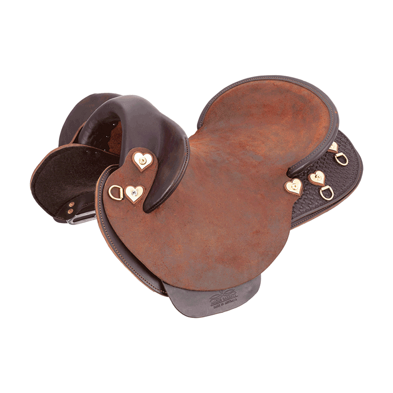 saddle_basket_br_LC-heart_heart