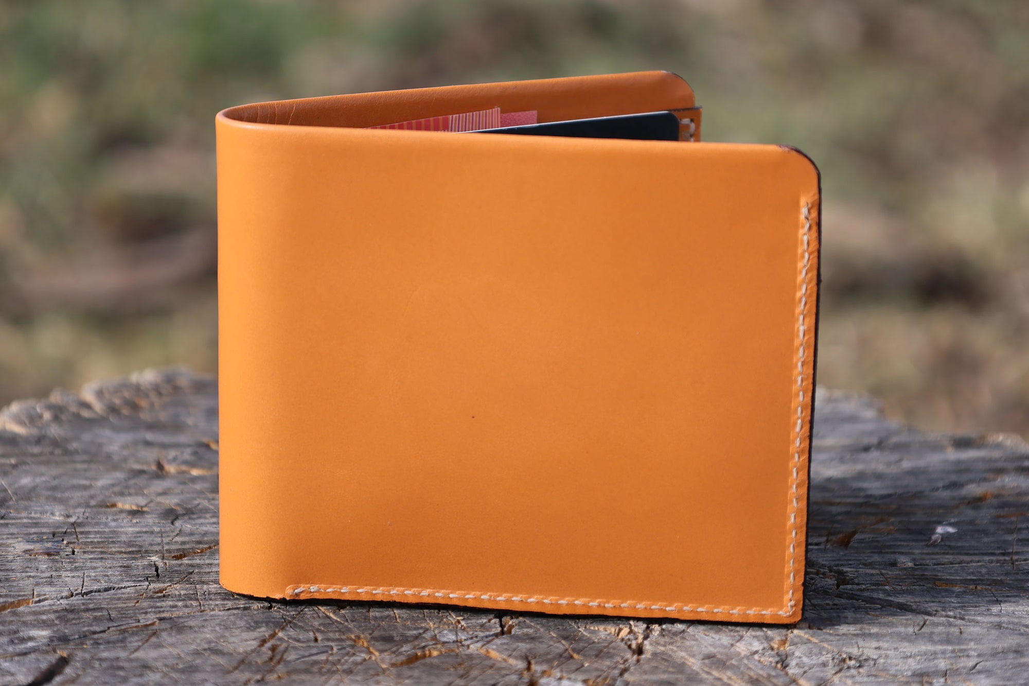 Classic Bi-Fold Men's Leather Wallet | Angus Barrett Saddlery